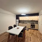 דירה Art's טיראנה