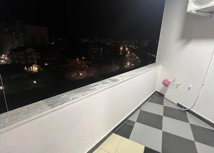 Art's דירה